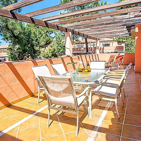 R5 Penthouse In Elviria شقة ماربيا