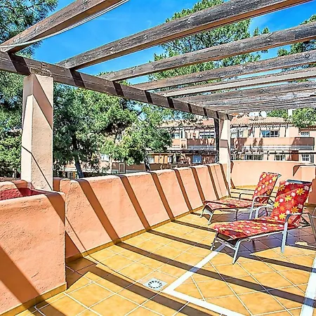 R5 Penthouse In Elviria