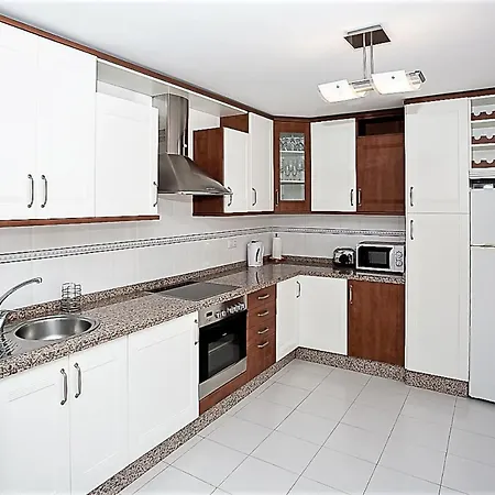 R5 Penthouse In Elviria