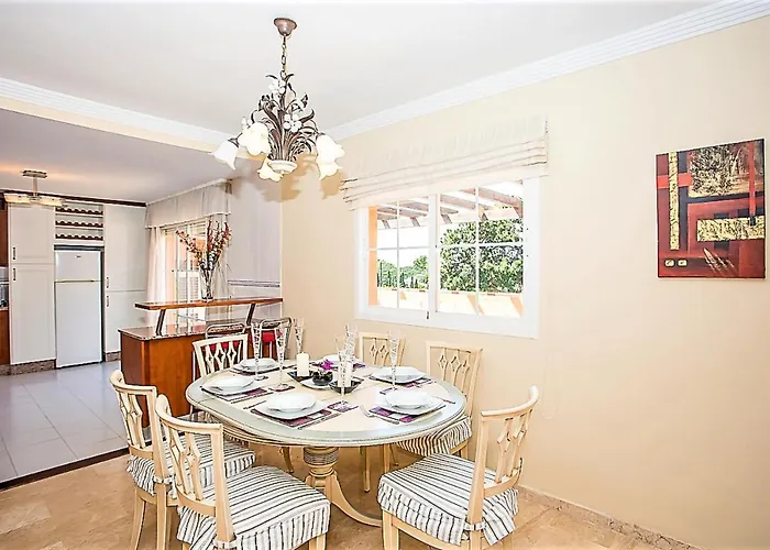 R5 Penthouse In Elviria *